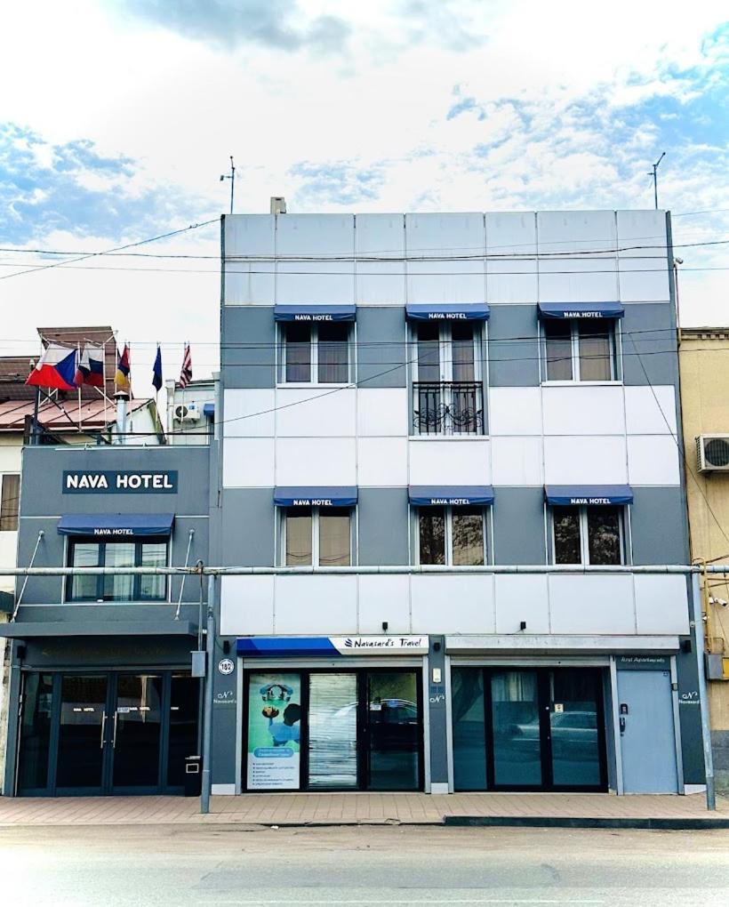 Nava Hotel Erevan Esterno foto