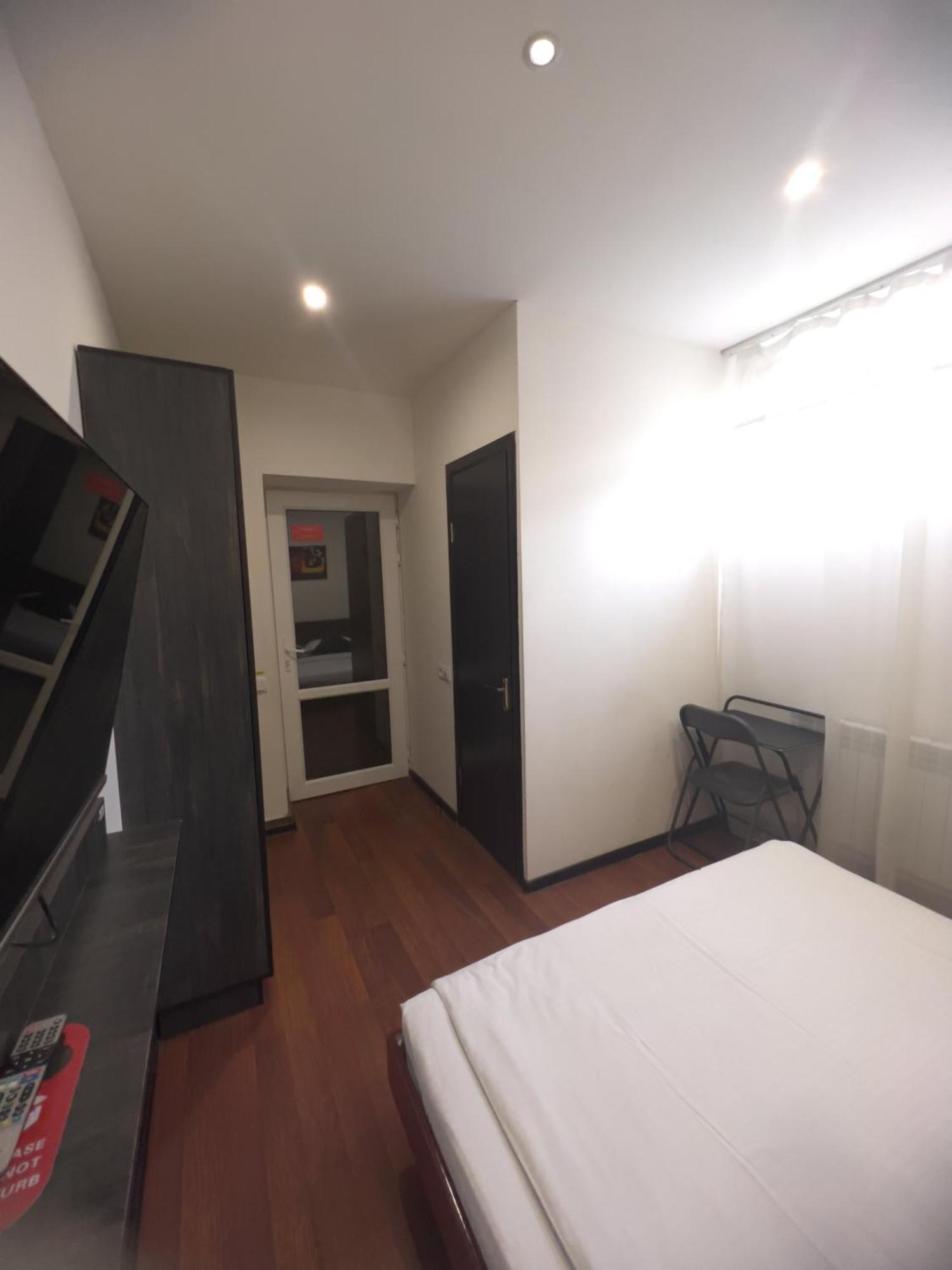 Nava Hotel Erevan Camera foto