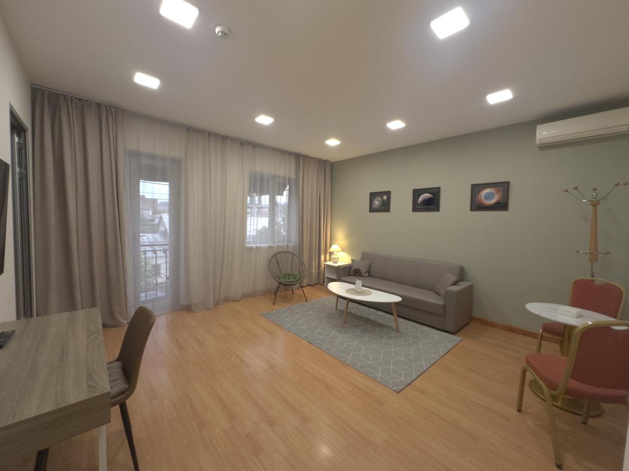 Nava Hotel Erevan Esterno foto